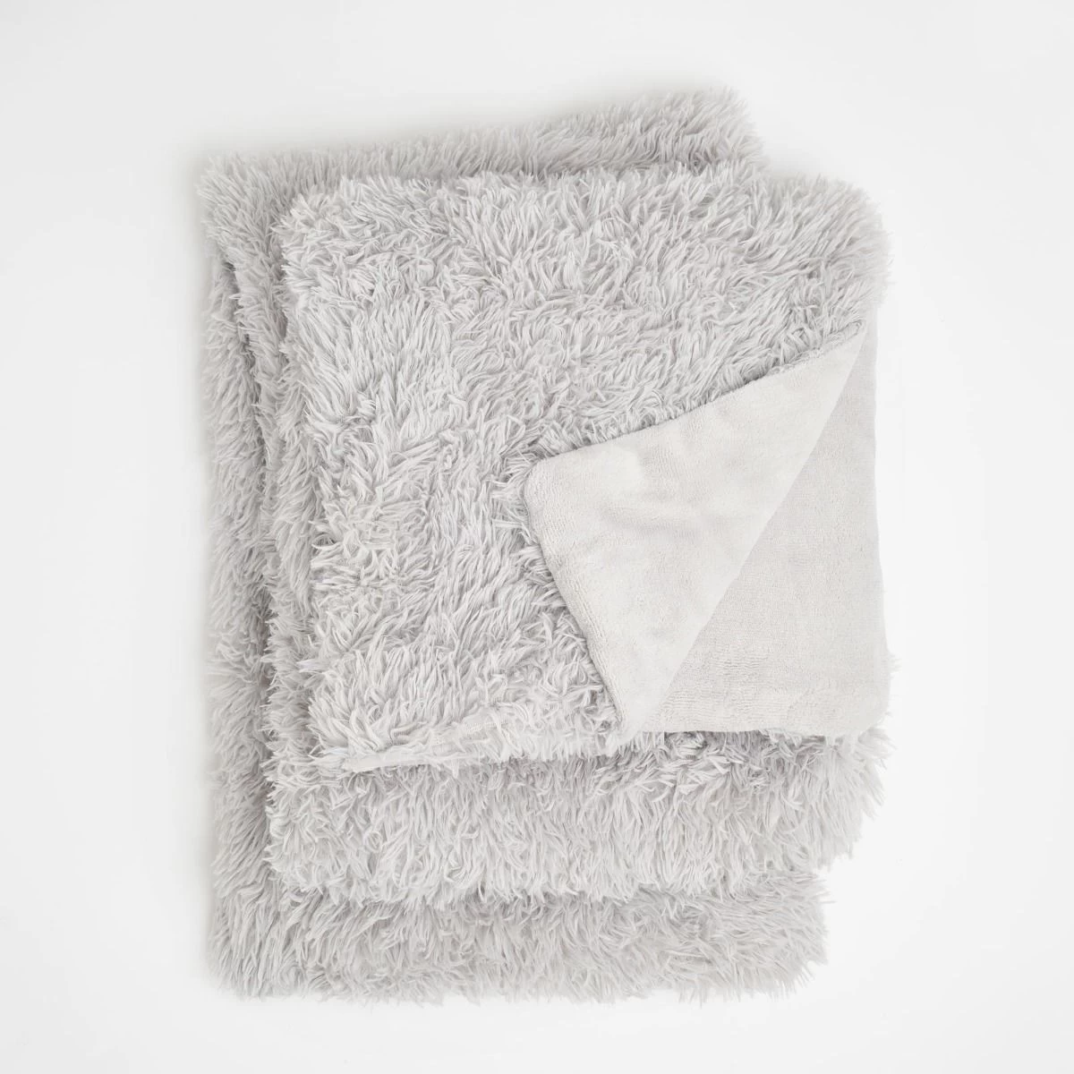 Sienna Fluffy Throw 150x200cm - Silver 2 Sienna Fluffy Throw 150x200cm - Silver - Image 2