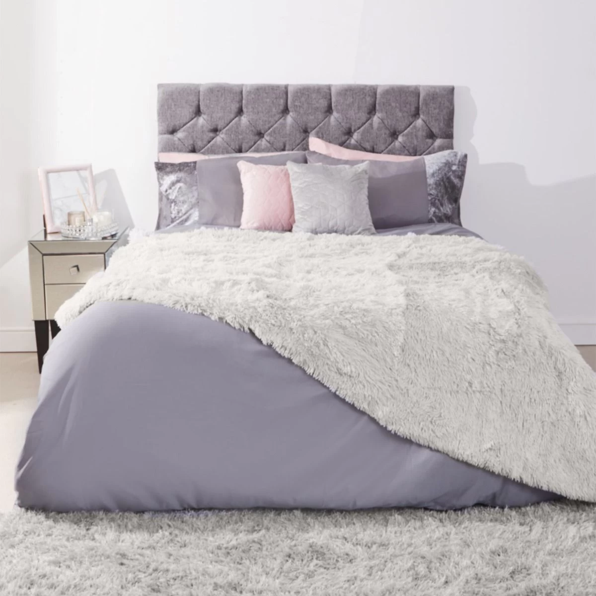 Sienna Fluffy Throw 150x200cm - Silver 5 Sienna Fluffy Throw 150x200cm - Silver - Image 5