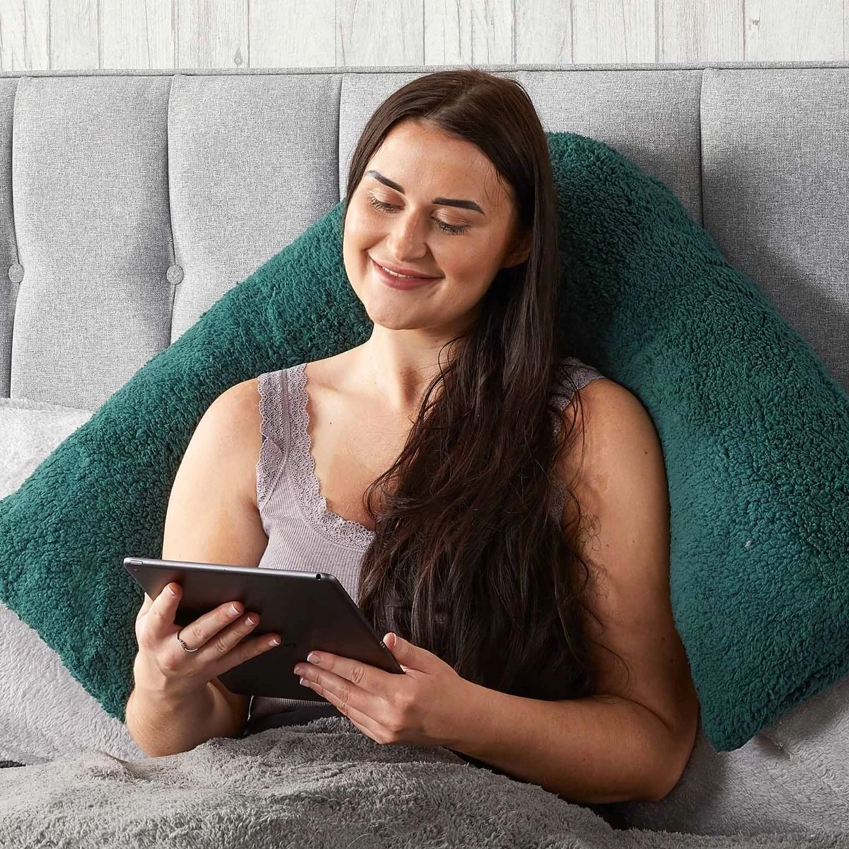 Huggleland Teddy V Shape Pillow - Emerald 2 Huggleland Teddy V Shape Pillow - Emerald - Image 2