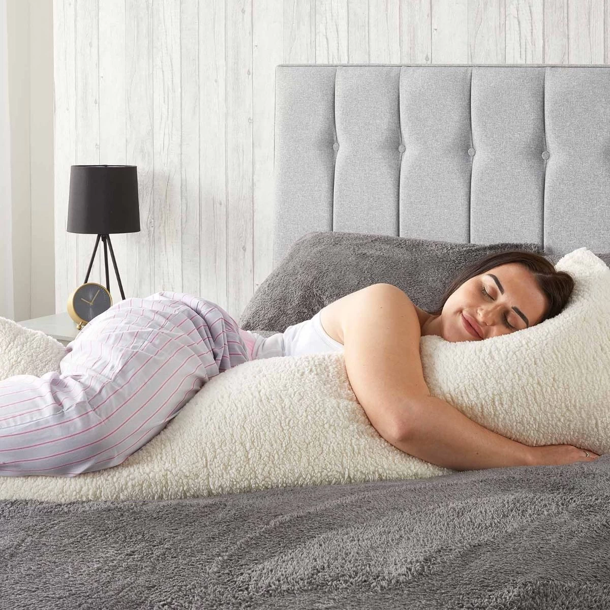 Huggleland Teddy Bolster Pillow - Cream 5 Huggleland Teddy Bolster Pillow - Cream - Image 5