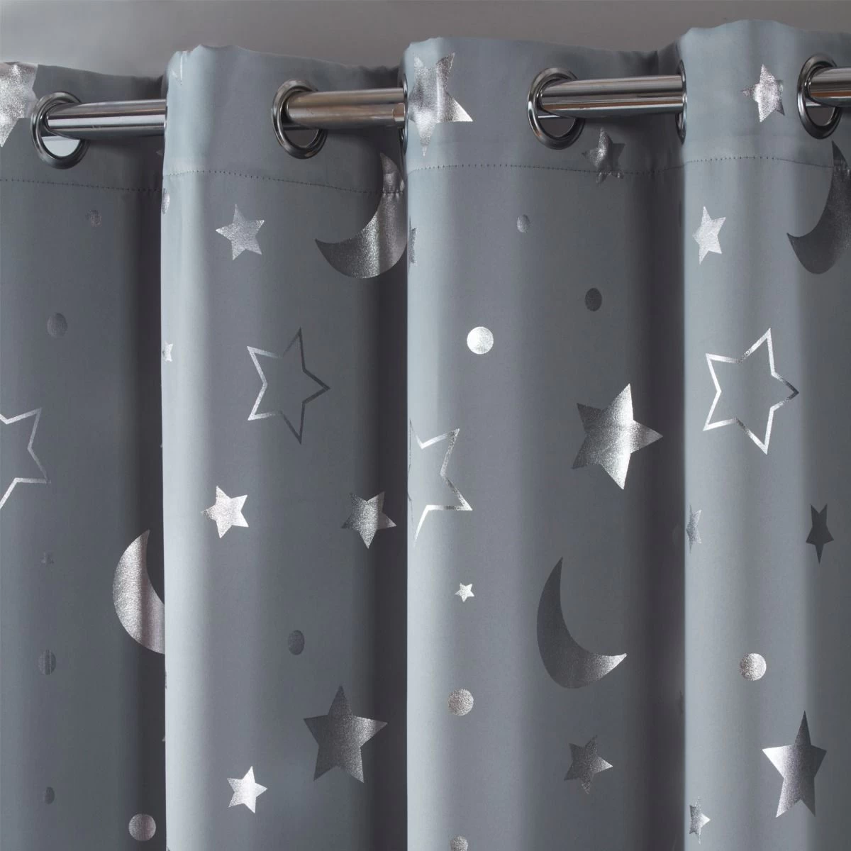 Dreamscene Star Blackout Galaxy Kids Curtains - Silver Grey 3 Dreamscene Star Blackout Galaxy Kids Curtains - Silver Grey - Image 3