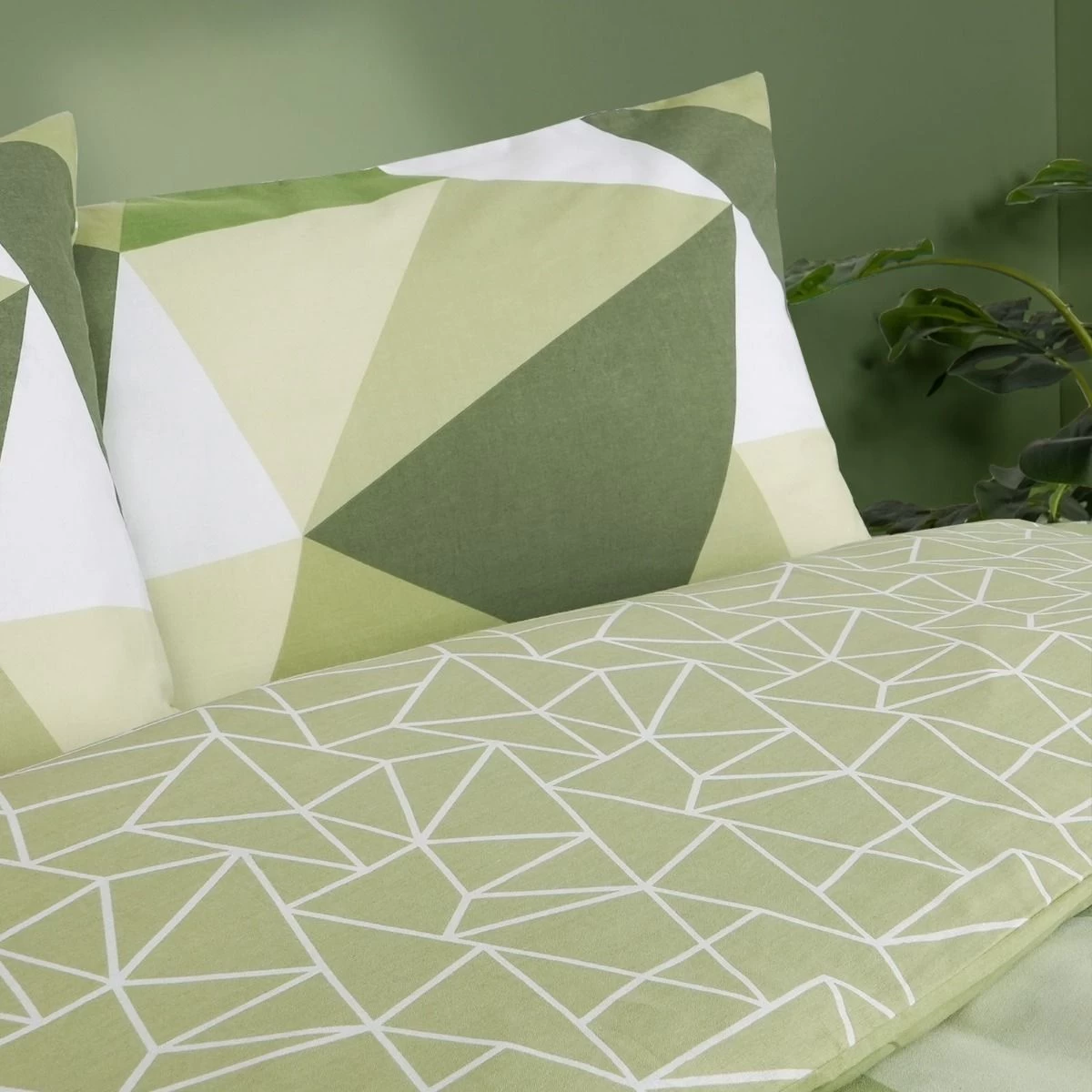 Dreamscene Shapes Duvet Set - Sage 5 Dreamscene Shapes Duvet Set - Sage - Image 5
