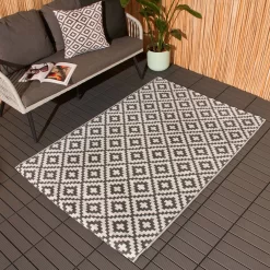 Dreamscene Geo Print Outdoor Rug - Grey/White