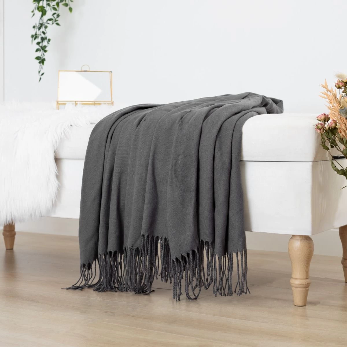 Highams Acrylic Plain Fleece Throw, Charcoal - 150 X 200cm 5 Highams Acrylic Plain Fleece Throw, Charcoal - 150 X 200cm - Image 5
