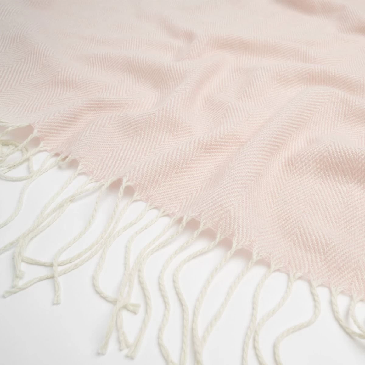 Highams 2 Pack Acrylic Throw, Plain/Chevron - Blush Pink 3 Highams 2 Pack Acrylic Throw, Plain/Chevron - Blush Pink - Image 3