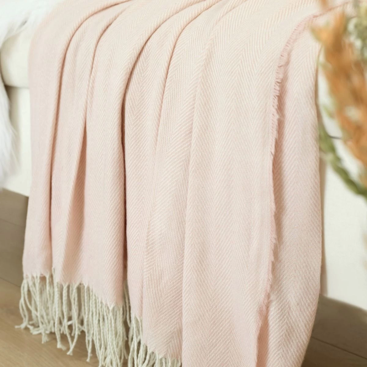 Highams 2 Pack Acrylic Throw, Plain/Chevron - Blush Pink 5 Highams 2 Pack Acrylic Throw, Plain/Chevron - Blush Pink - Image 5