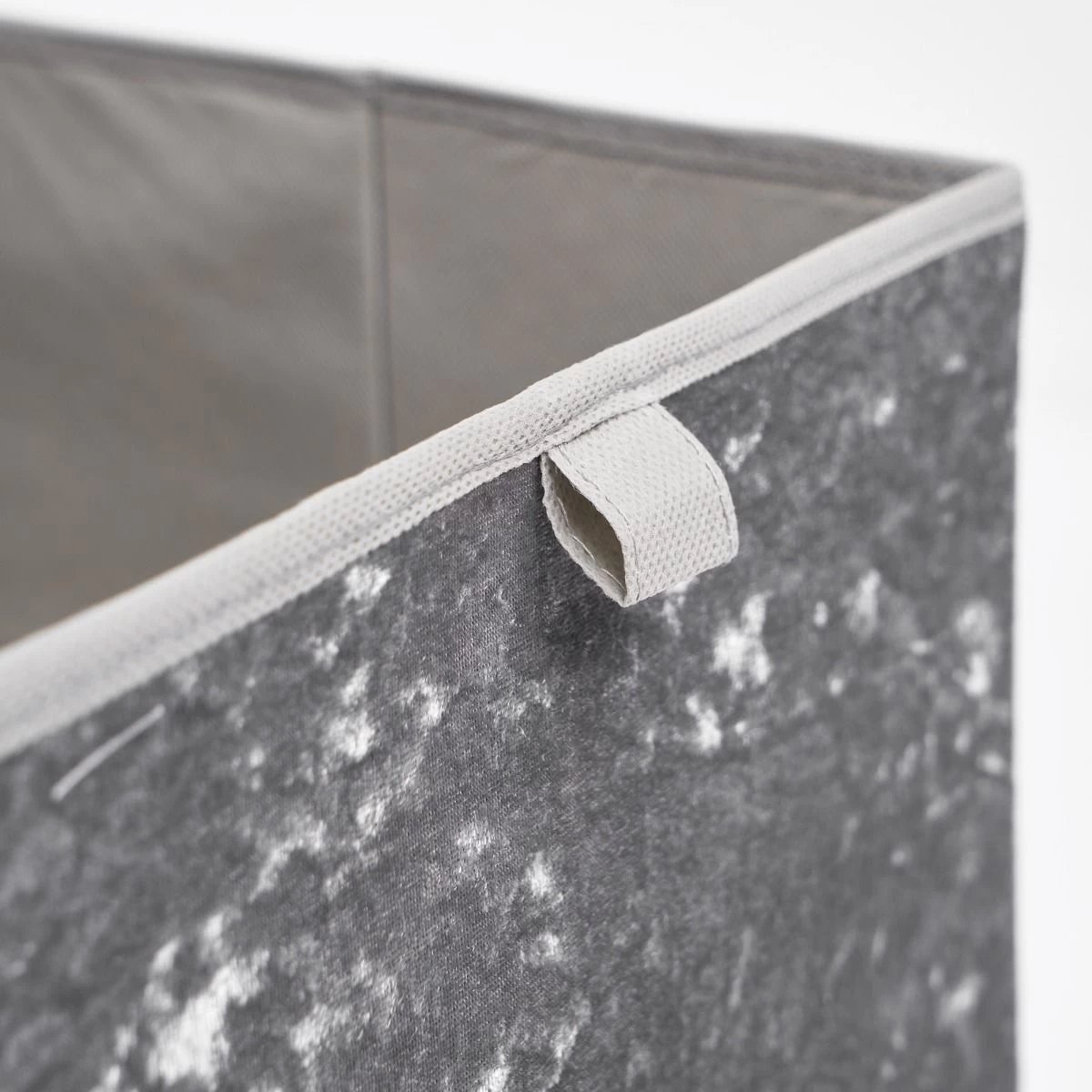 OHS Crushed Velvet Cube Storage Boxes, Grey - 2 Pack 3 OHS Crushed Velvet Cube Storage Boxes, Grey - 2 Pack - Image 3