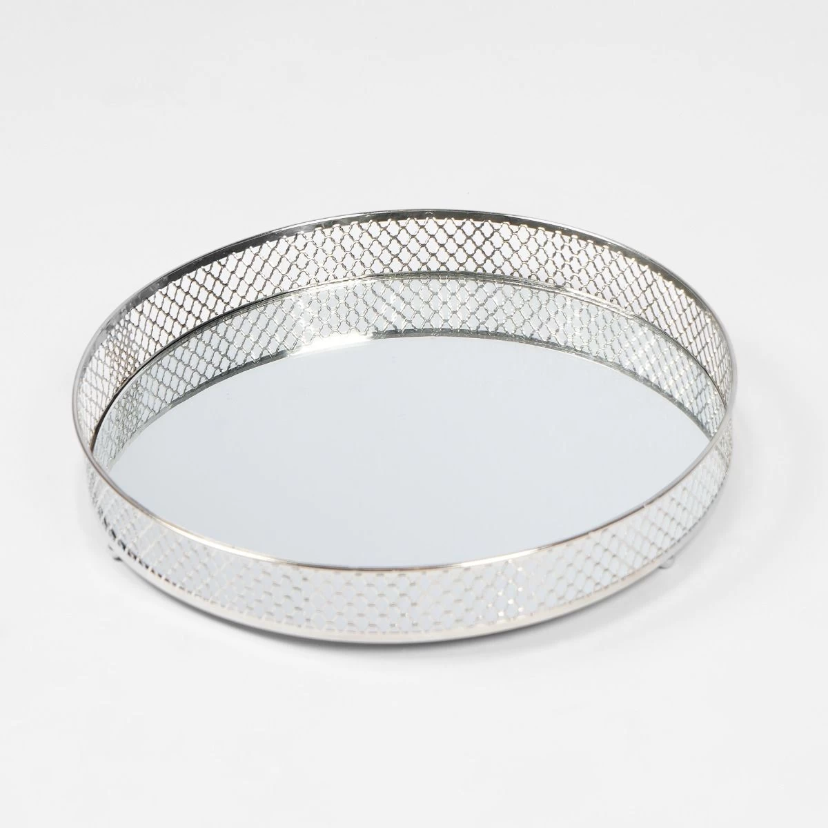 OHS Round Metal Mirrored Tray - Silver 3 OHS Round Metal Mirrored Tray - Silver - Image 3