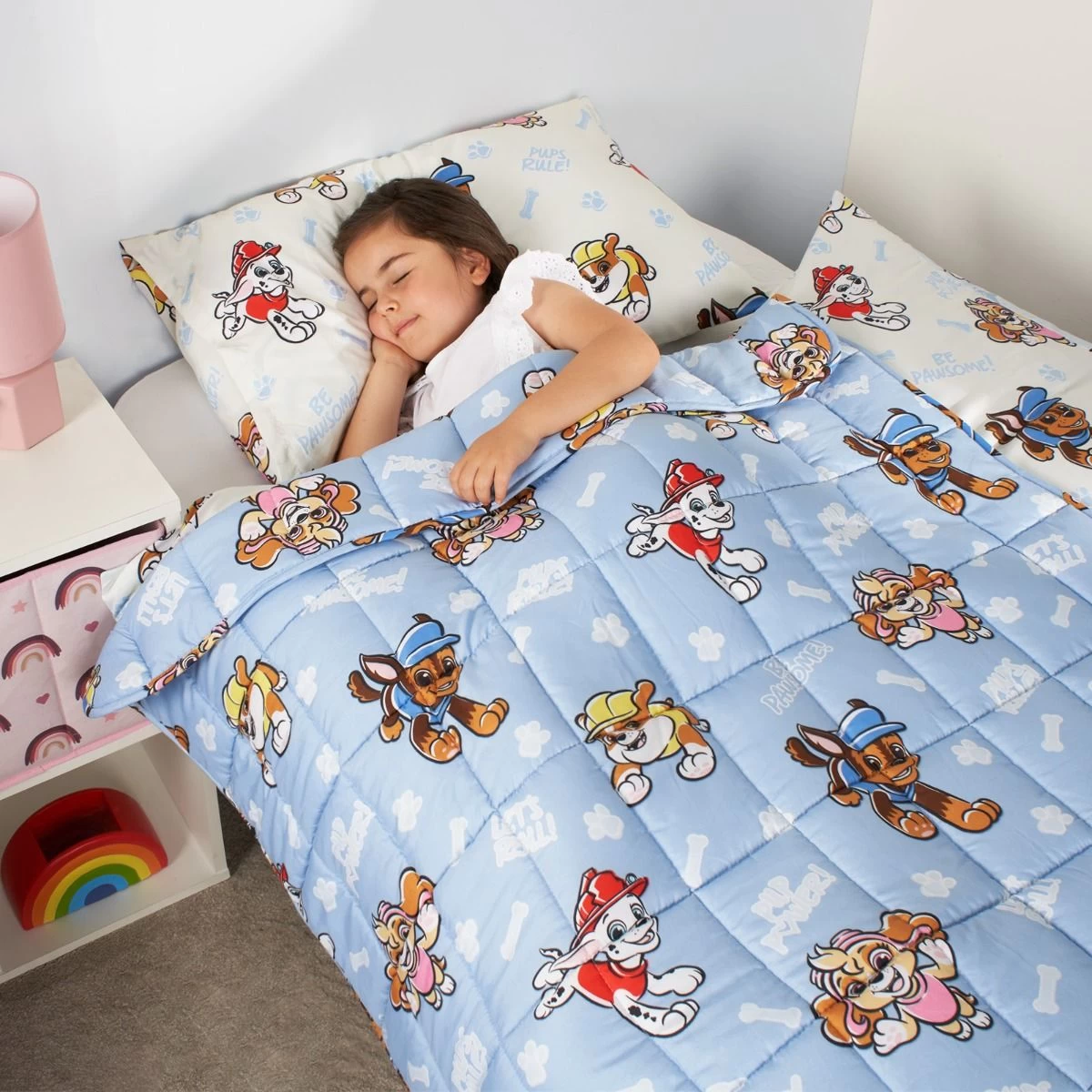 Paw Patrol Friends Weighted Blanket - Blue 2 Paw Patrol Friends Weighted Blanket - Blue - Image 2