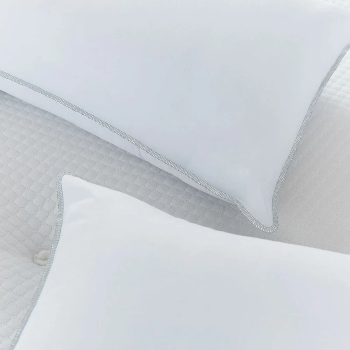 Silentnight Firm Support Pillows - 2 Pack 2 Silentnight Firm Support Pillows - 2 Pack - Image 2