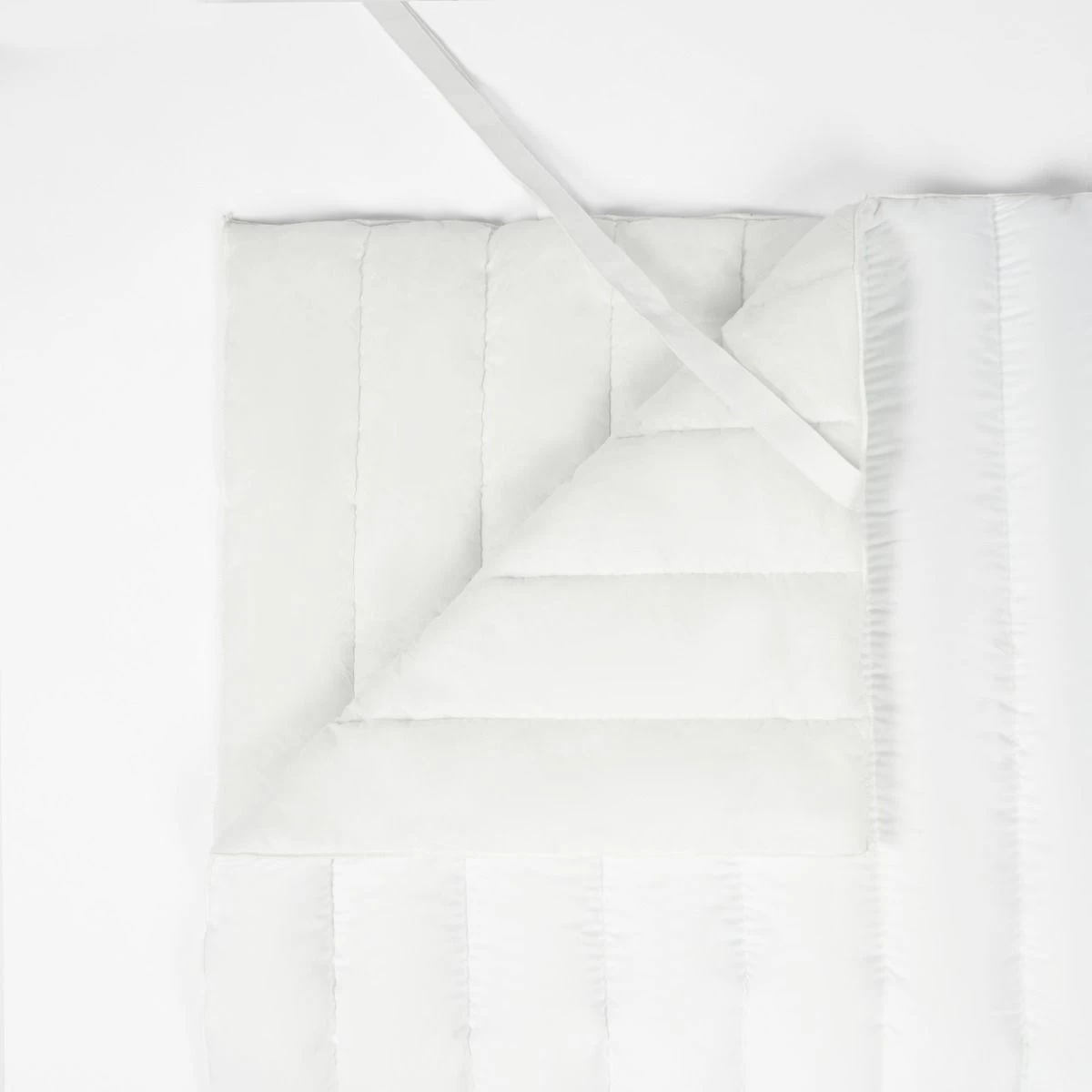 OHS Soft Touch Anti Allergy Deep Fill Mattress Topper 3 OHS Soft Touch Anti Allergy Deep Fill Mattress Topper - Image 3