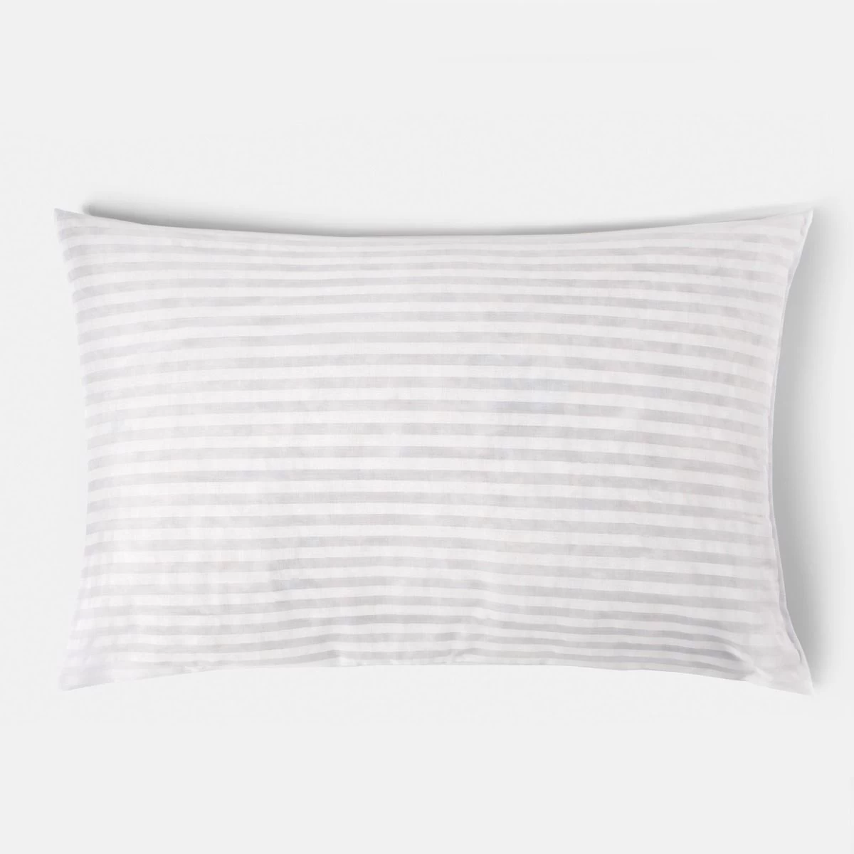 OHS Twin Pack Memory Foam Pillows - White 4 OHS Twin Pack Memory Foam Pillows - White - Image 4