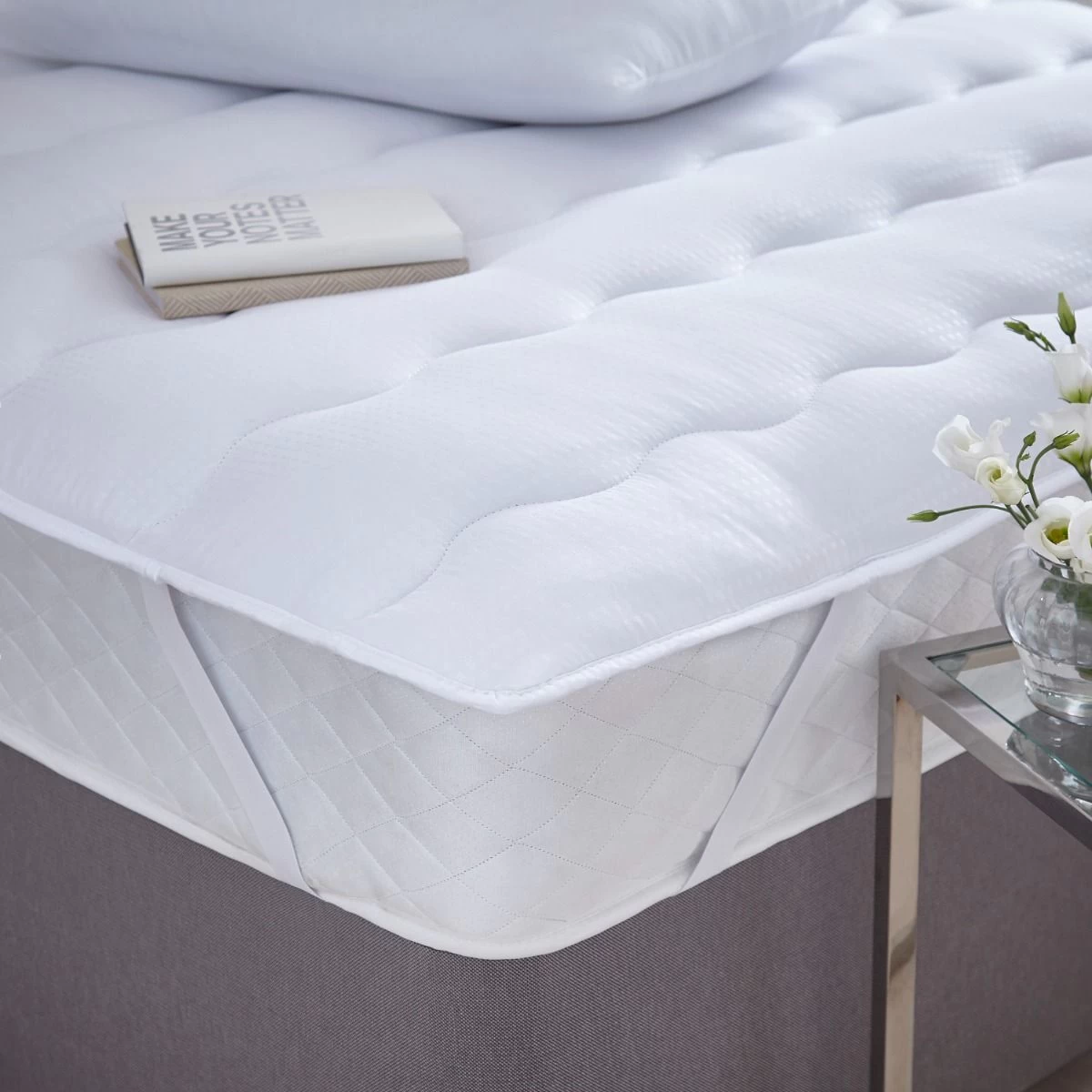 Silentnight Lux Hotel Mattress Topper, White - Double 1 Silentnight Lux Hotel Mattress Topper, White - Double
