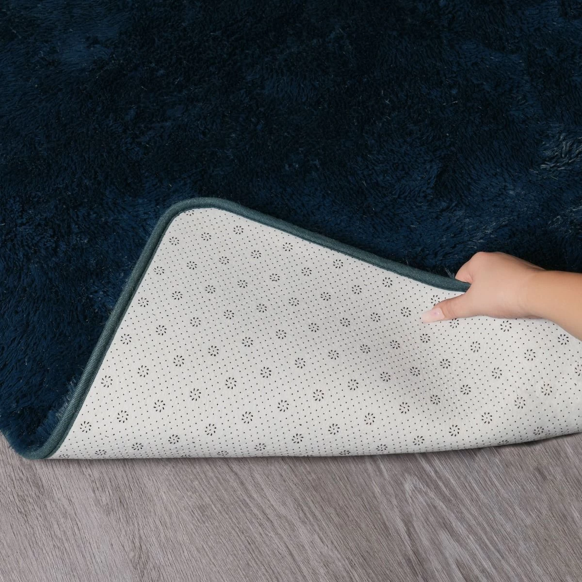 Sienna Fluffy Rug - Navy 3 Sienna Fluffy Rug - Navy - Image 3