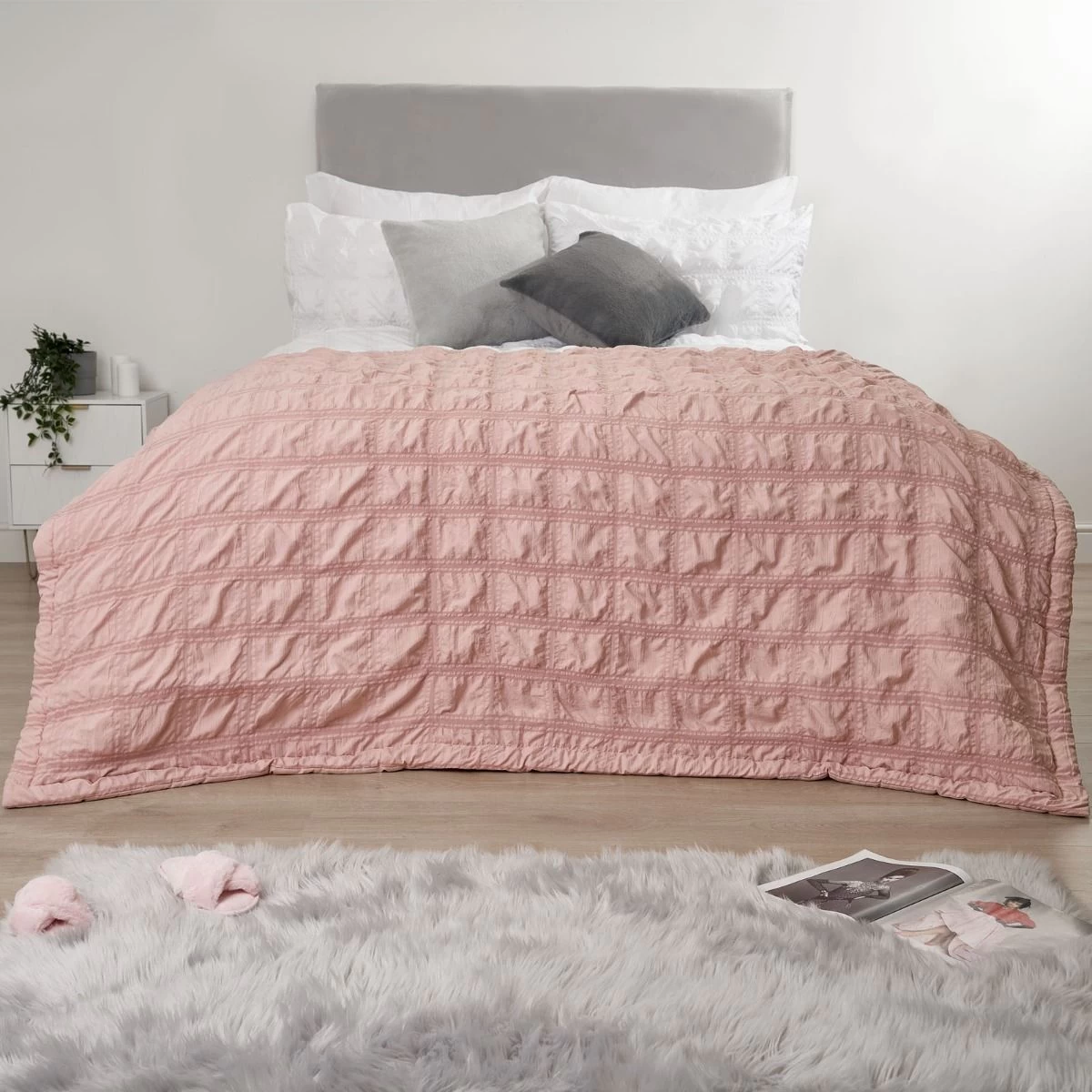 Sienna Seersucker Bedspread Throw - Blush 1 Sienna Seersucker Bedspread Throw - Blush