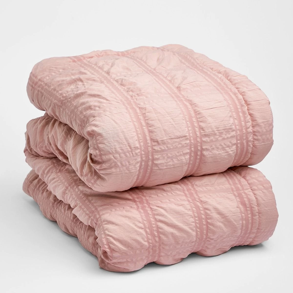 Sienna Seersucker Bedspread Throw - Blush 4 Sienna Seersucker Bedspread Throw - Blush - Image 4