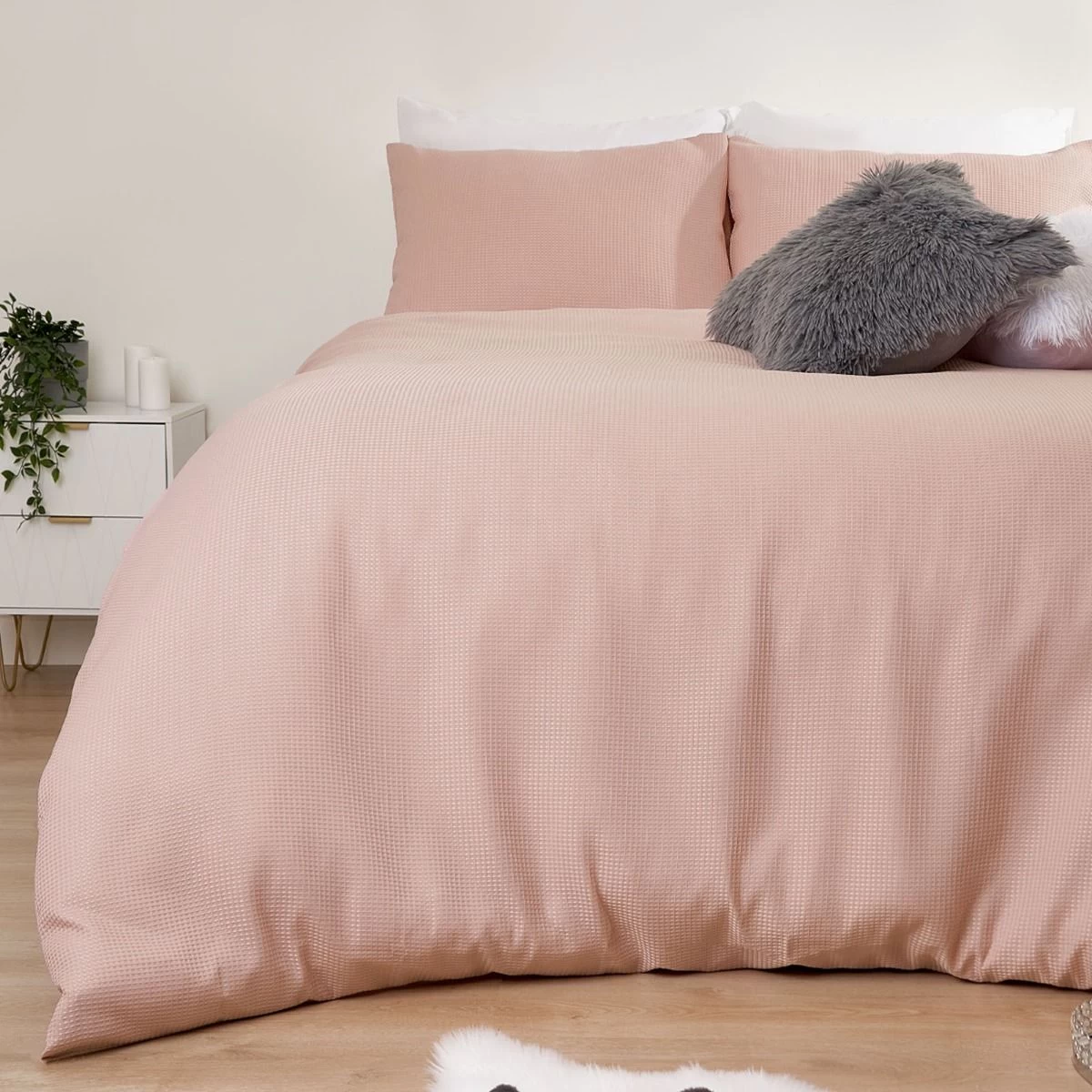 Sienna Waffle Weave Duvet Cover Set - Blush 3 Sienna Waffle Weave Duvet Cover Set - Blush - Image 3