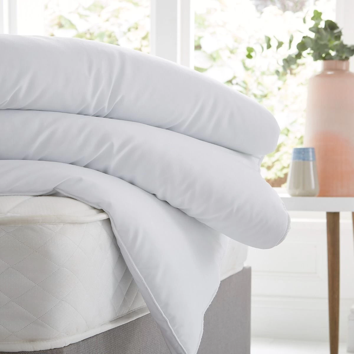 OHS Soft Touch 10.5 Tog Duvet 6 OHS Soft Touch 10.5 Tog Duvet - Image 6