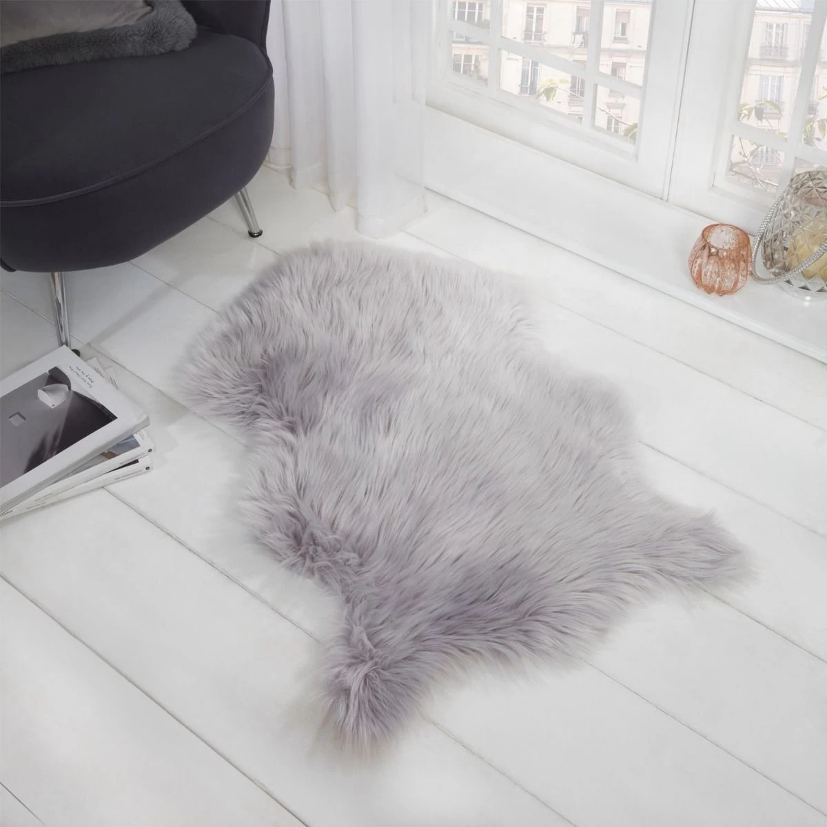 Sienna Faux Fur Sheepskin Rug, Silver Grey - 60 X 90cm 2 Sienna Faux Fur Sheepskin Rug, Silver Grey - 60 X 90cm - Image 2