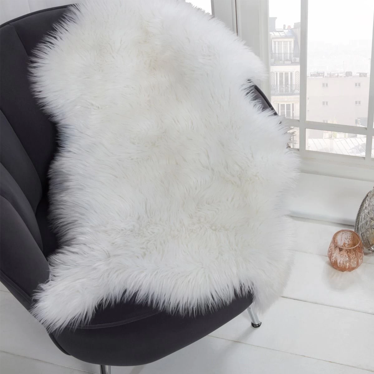 Sienna Faux Fur Sheepskin Rug, White - 60 X 90cm 5 Sienna Faux Fur Sheepskin Rug, White - 60 X 90cm - Image 5