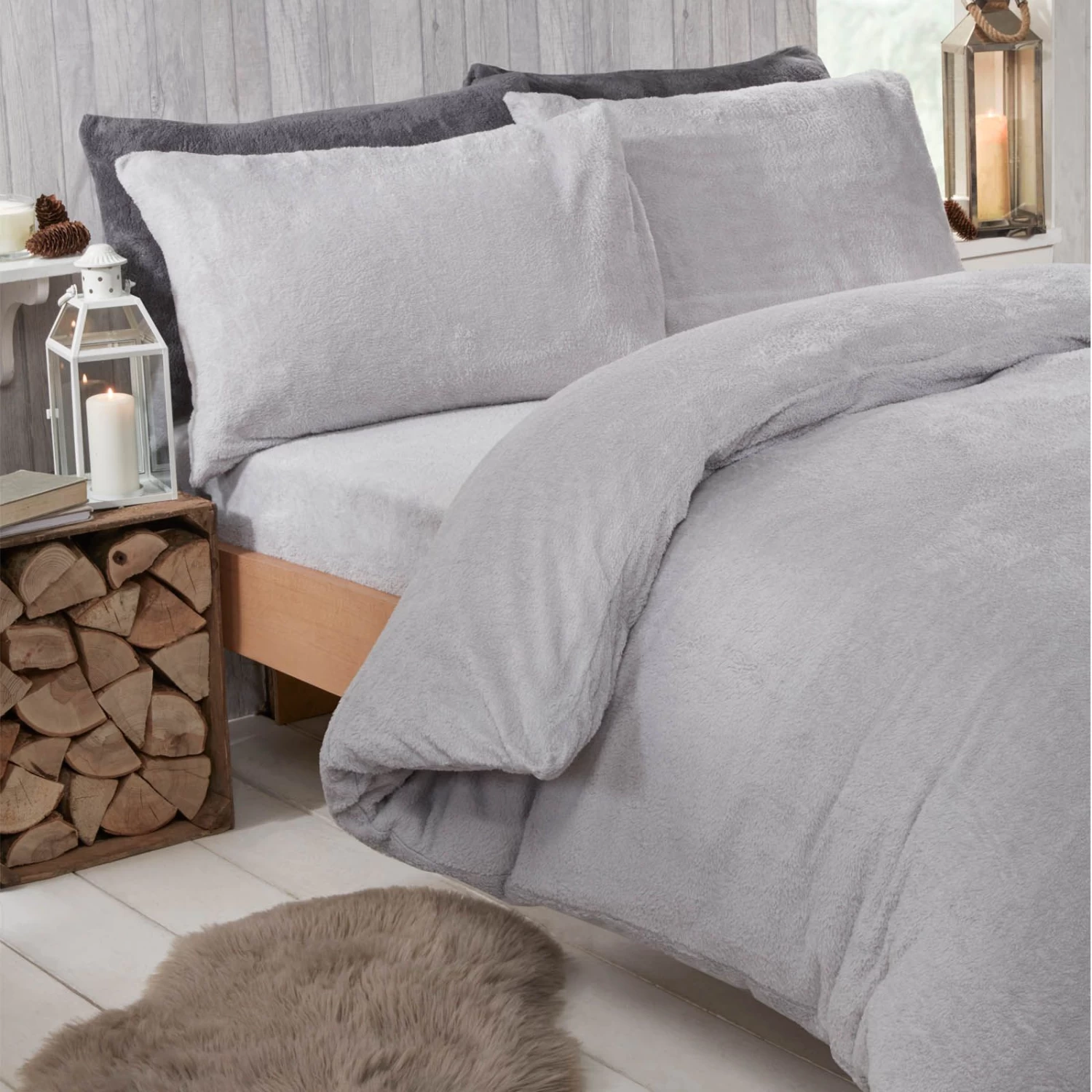 Brentfords Teddy Fleece Duvet Cover Set - Silver Grey 2 Brentfords Teddy Fleece Duvet Cover Set - Silver Grey - Image 2