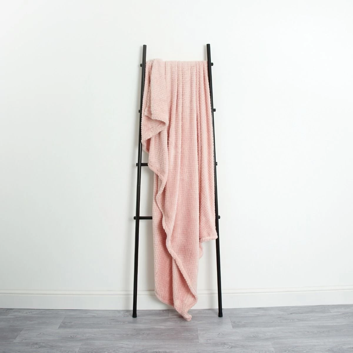 Dreamscene Waffle Mink Throw King, Blush Pink - 200 X 240cm 4 Dreamscene Waffle Mink Throw King, Blush Pink - 200 X 240cm - Image 4